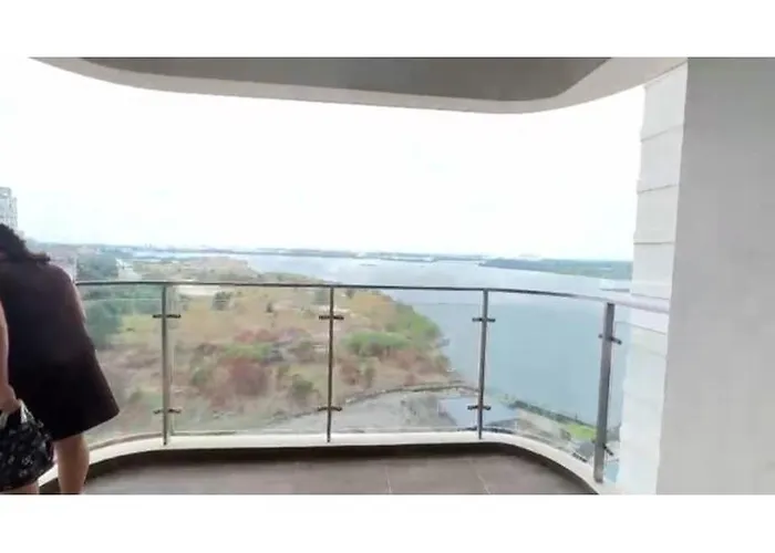 Seaview Jb Condo